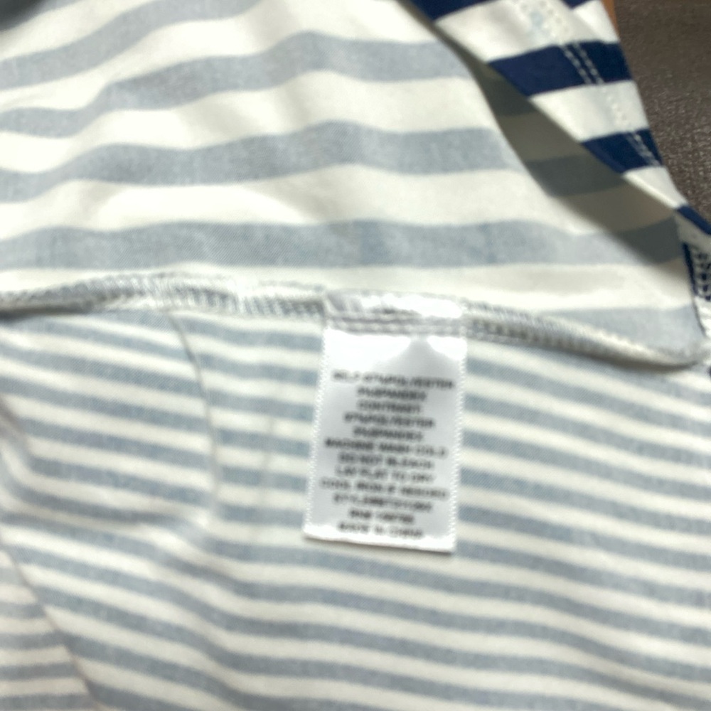 Above and Beyond Women’s Stripe Long Sleeve Front and Back Buttons Size 2 X - Picture 7 of 8